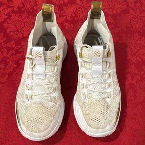 Under Armour Curry Flow, white and gold, boys size 6.5. Used
